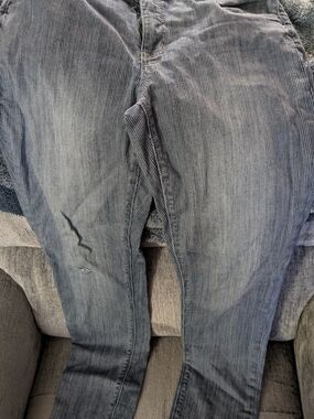 Laurie Felt Women's Boyfriend Jeans - Blue Pinstripe